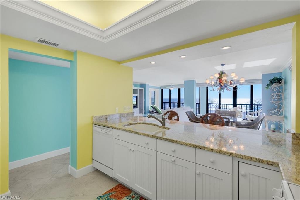 VILLAS OF VANDERBILT BEACH - Residential