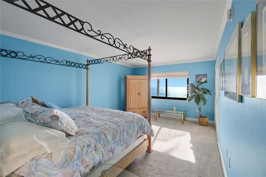 VILLAS OF VANDERBILT BEACH - Residential