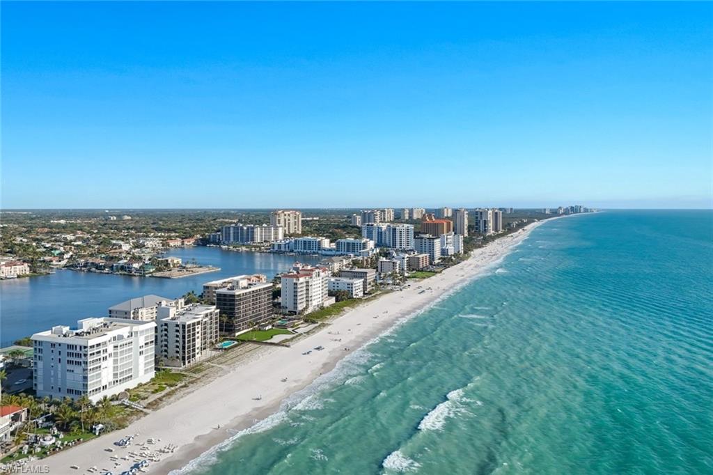 VILLAS OF VANDERBILT BEACH - Residential