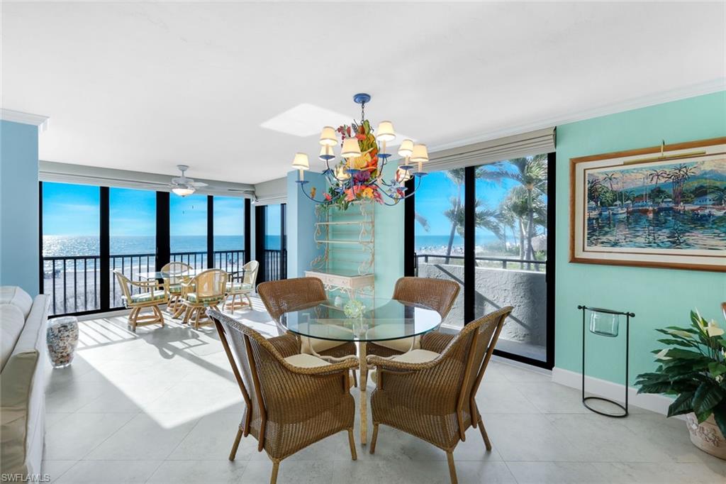 VILLAS OF VANDERBILT BEACH - Residential