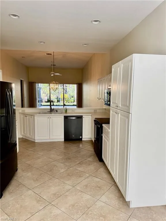 Naples, Florida 34110, United States, 2 Bedrooms Bedrooms, ,2 BathroomsBathrooms,Residential,Active,103578