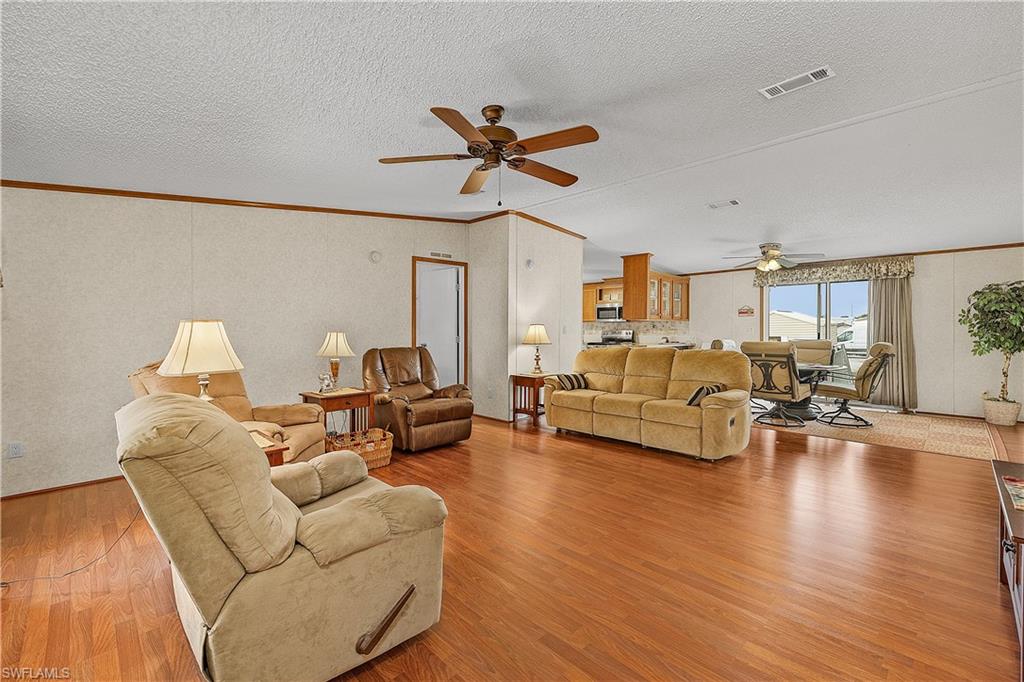 FLAMINGO BAY - Residential