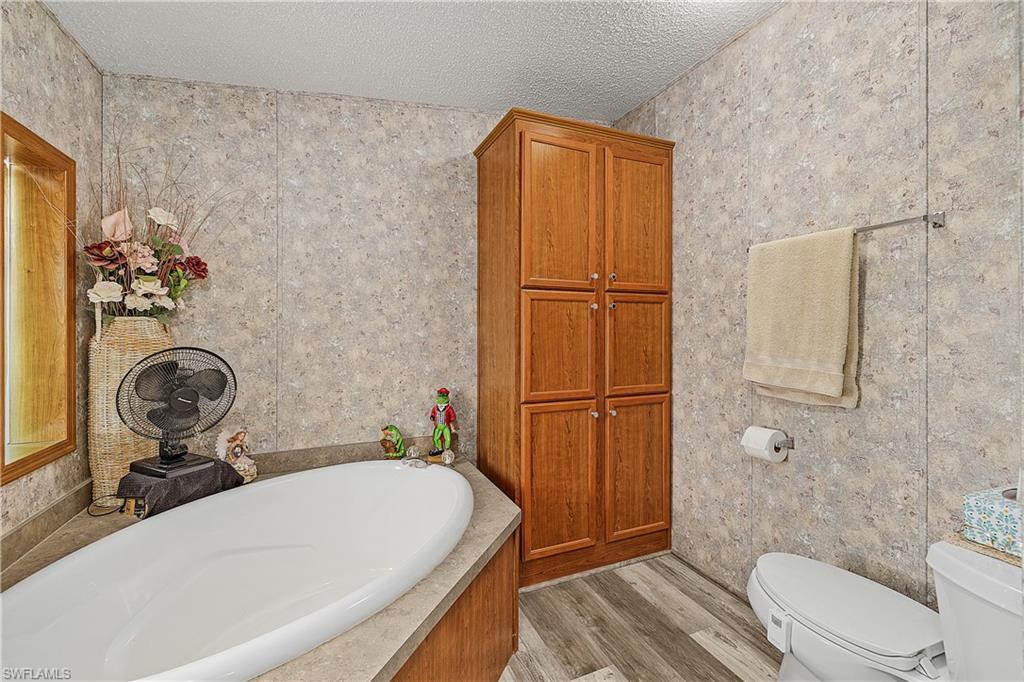 FLAMINGO BAY - Residential