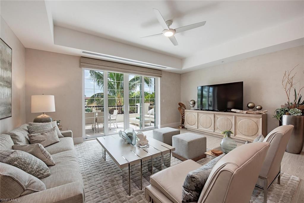 RESIDENCES AT 5TH & 5TH - Residential