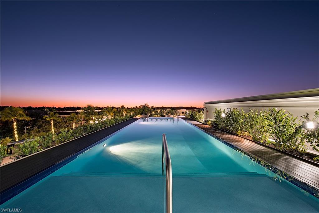 RESIDENCES AT 5TH & 5TH - Residential