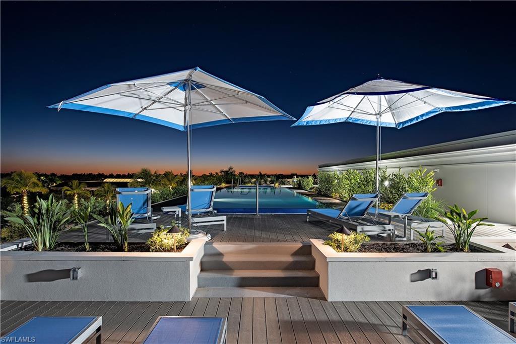 RESIDENCES AT 5TH & 5TH - Residential