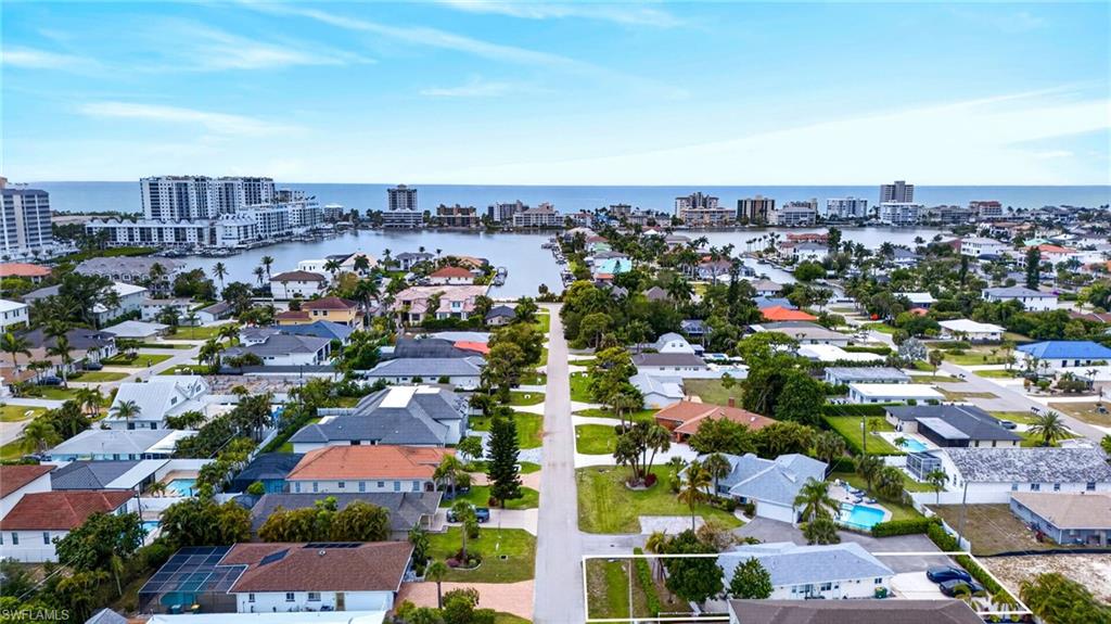 NAPLES PARK - Residential