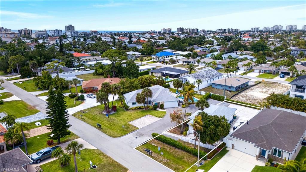 NAPLES PARK - Residential