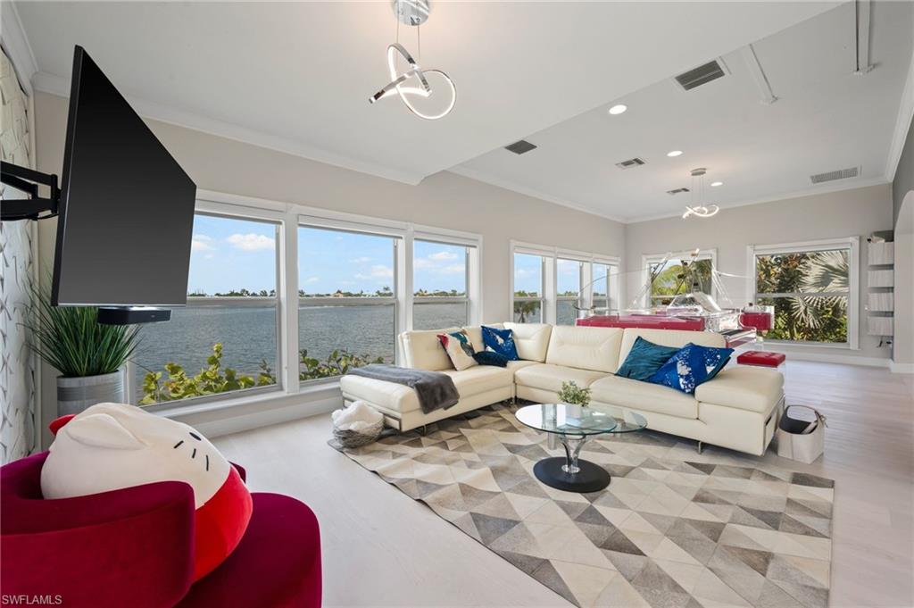5550 Harborage DR