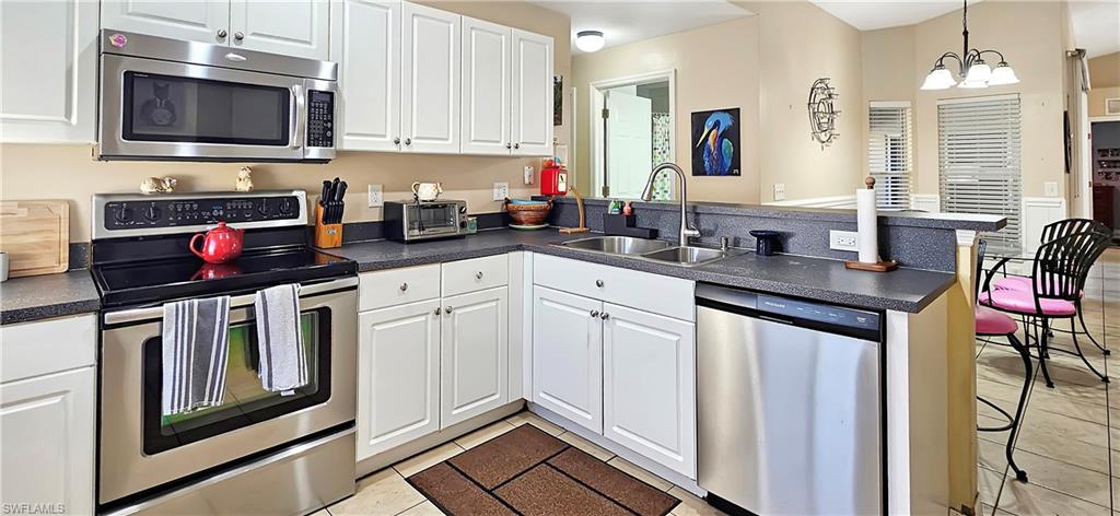 SAN CARLOS PARK - Residential