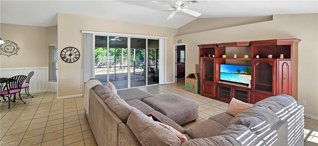 SAN CARLOS PARK - Residential