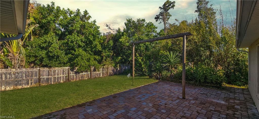 SAN CARLOS PARK - Residential