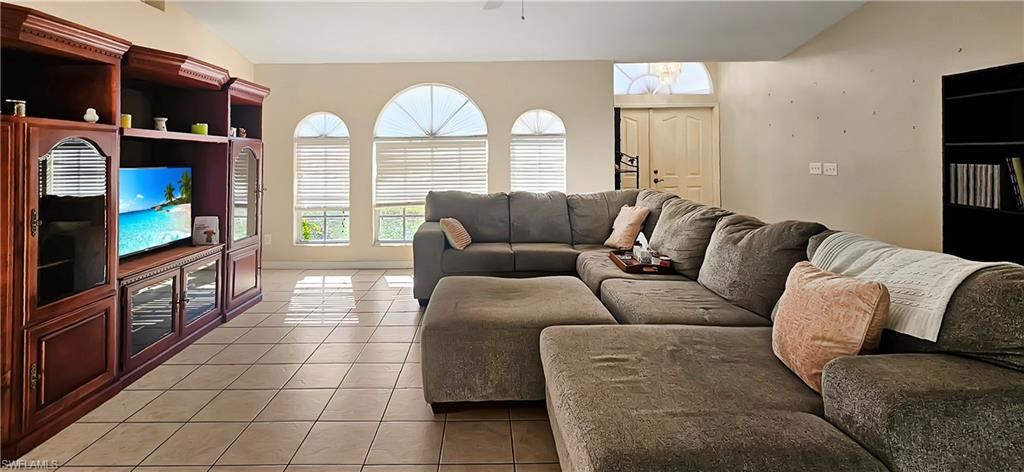 SAN CARLOS PARK - Residential