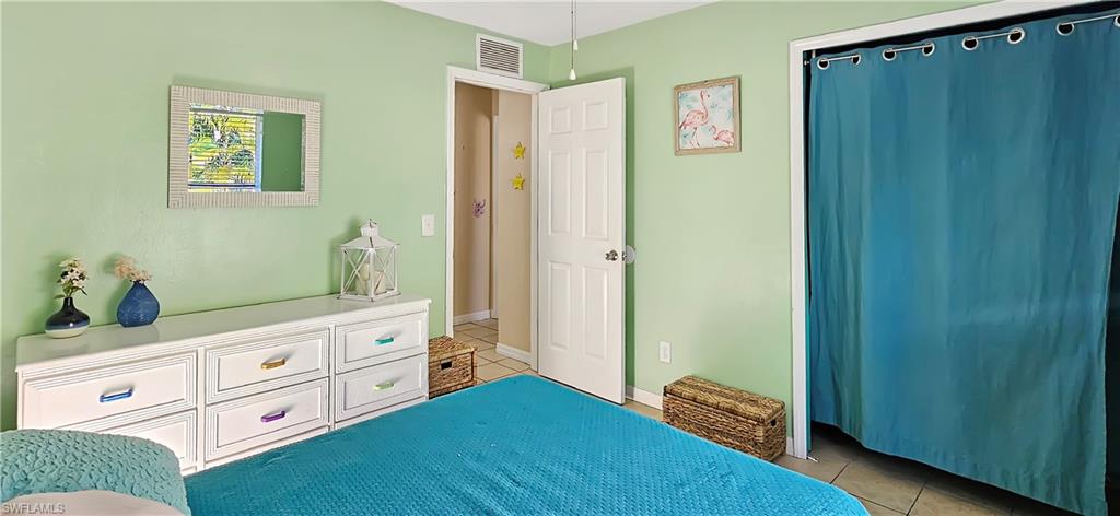 SAN CARLOS PARK - Residential