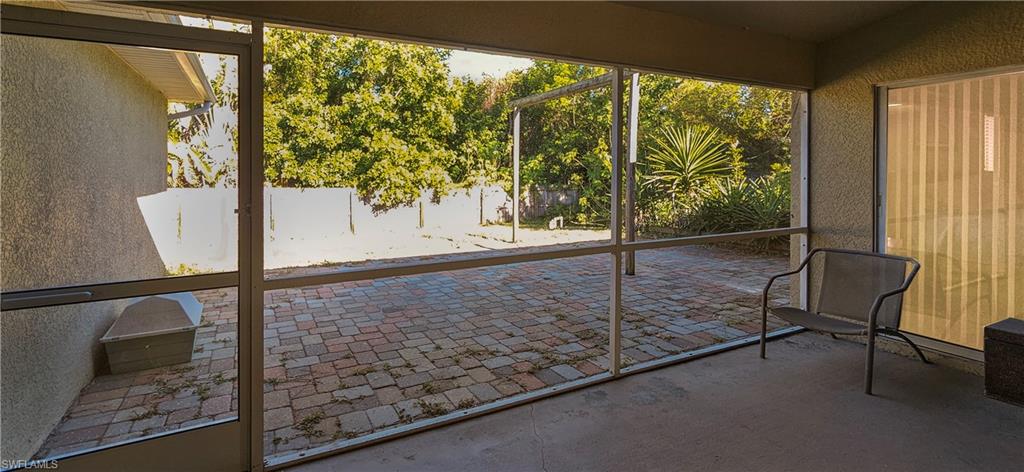 SAN CARLOS PARK - Residential