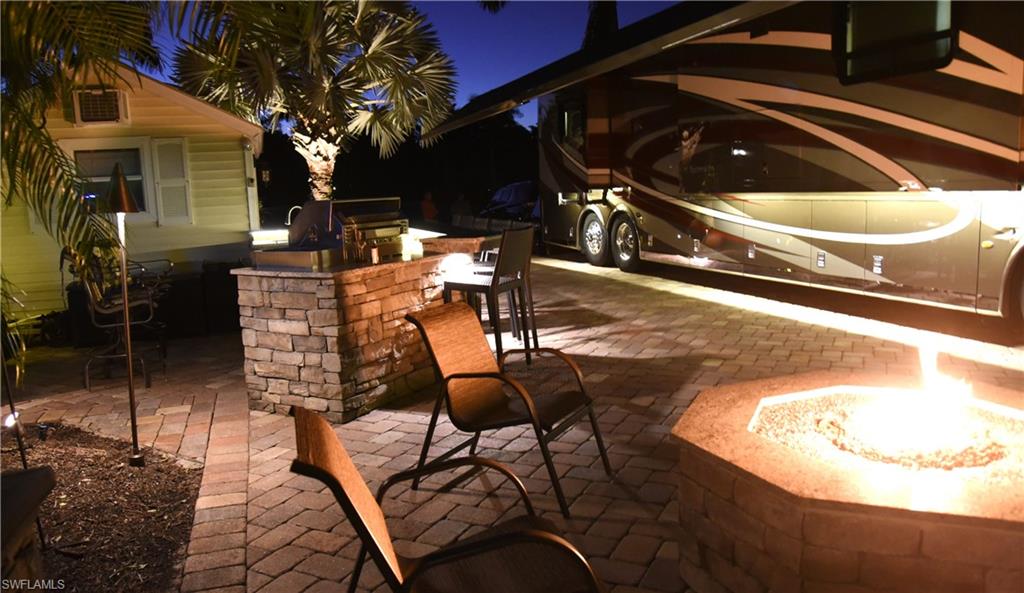 RIVERBEND MOTORCOACH RESORT - Land