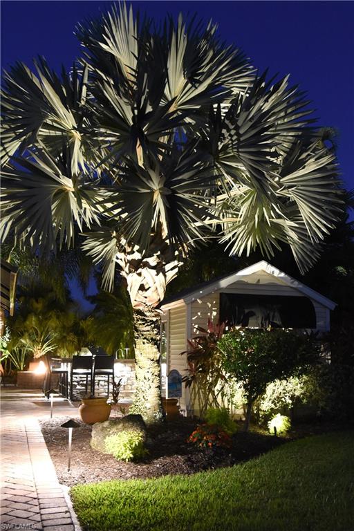 RIVERBEND MOTORCOACH RESORT - Land