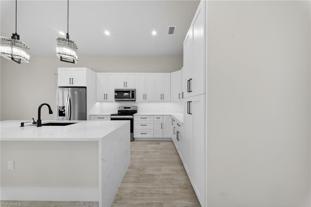 GOLDEN GATE ESTATES - Residential