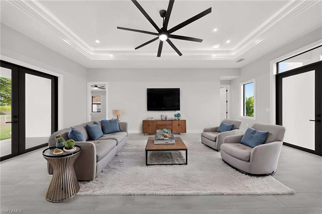 GOLDEN GATE ESTATES - Residential