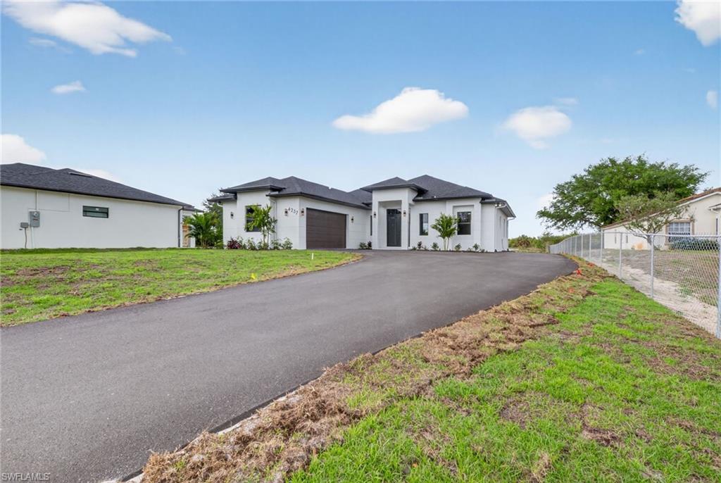 GOLDEN GATE ESTATES - Residential