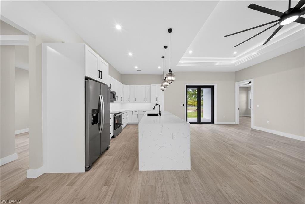 GOLDEN GATE ESTATES - Residential