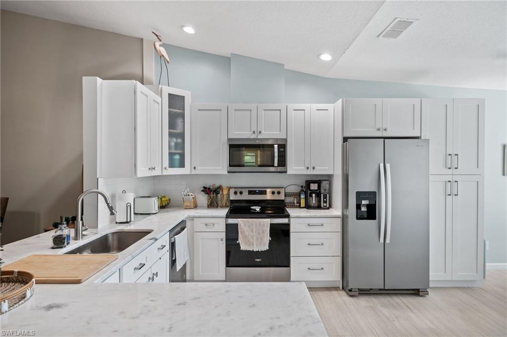 ISLAND PARK VILLAGE - Residential