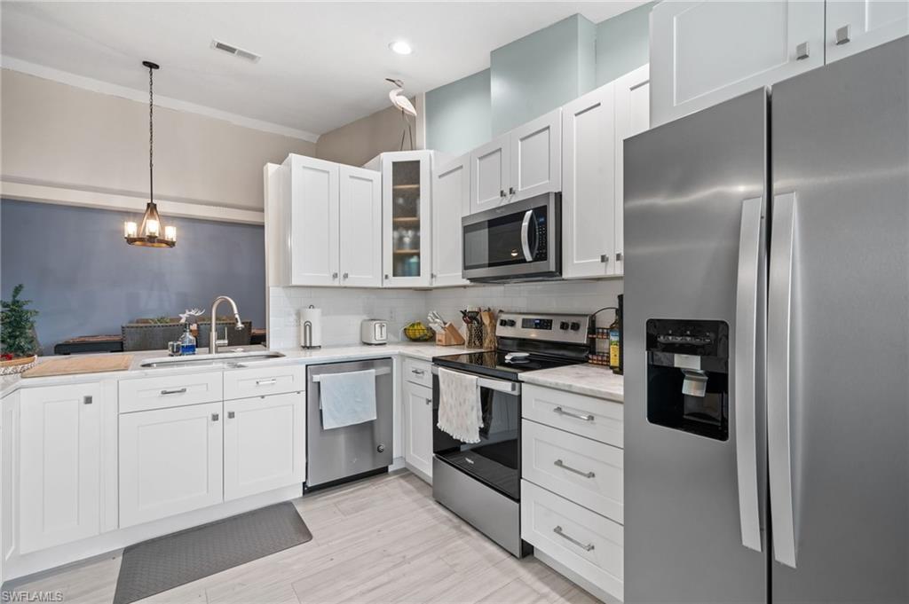 ISLAND PARK VILLAGE - Residential