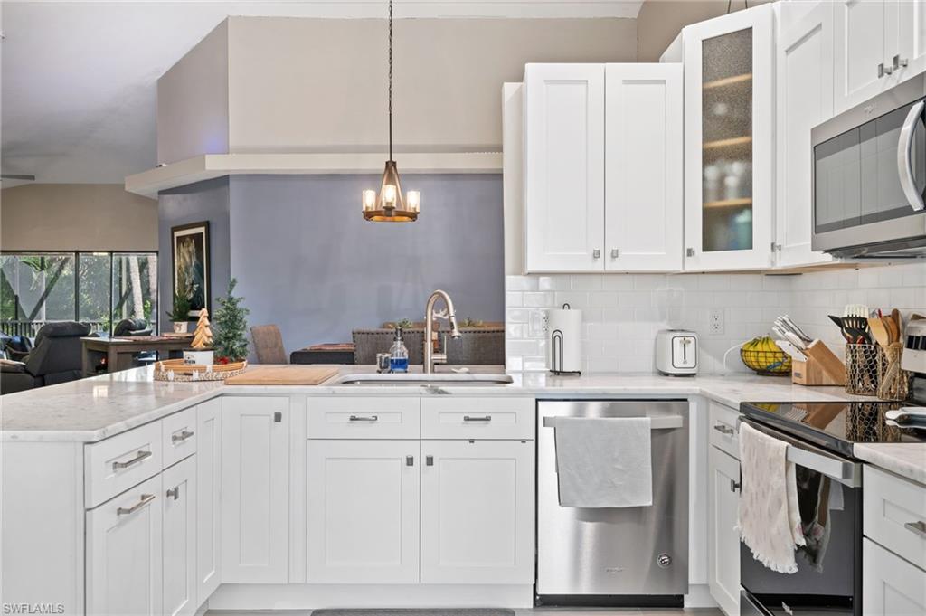 ISLAND PARK VILLAGE - Residential