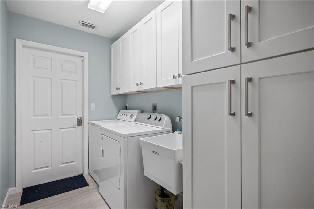 ISLAND PARK VILLAGE - Residential