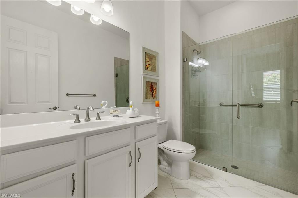 SAVANNAH LAKES - Residential