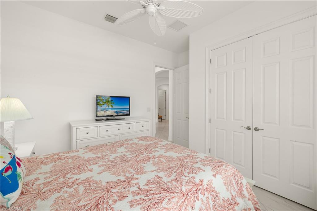 SAVANNAH LAKES - Residential