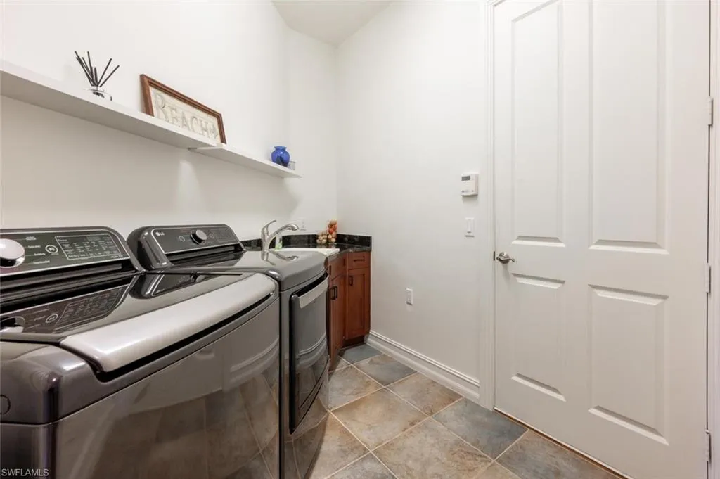 Naples, Florida 34113, United States, 3 Bedrooms Bedrooms, ,2 BathroomsBathrooms,Residential,Active,63297