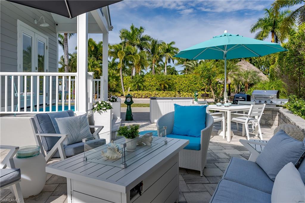 NAPLES MOTORCOACH RESORT - Land