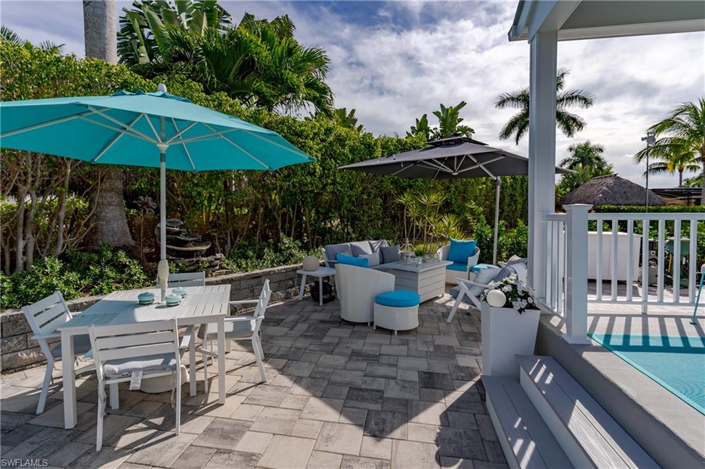 NAPLES MOTORCOACH RESORT - Land