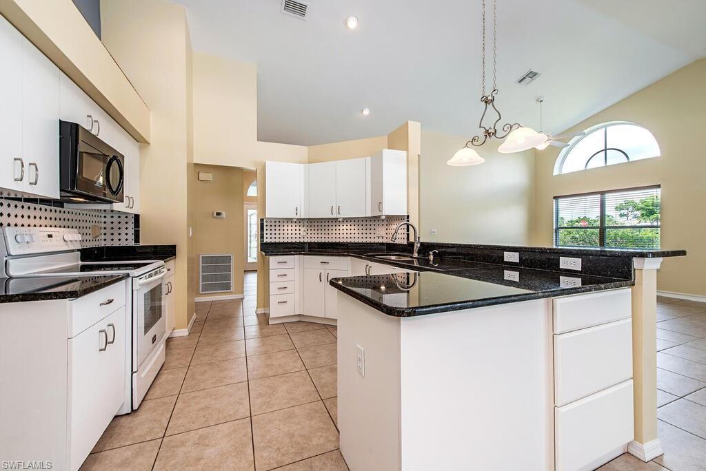 BERKSHIRE LAKES - Residential