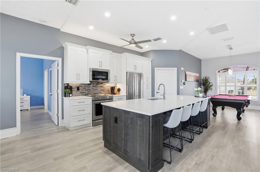 CAPE CORAL - Residential