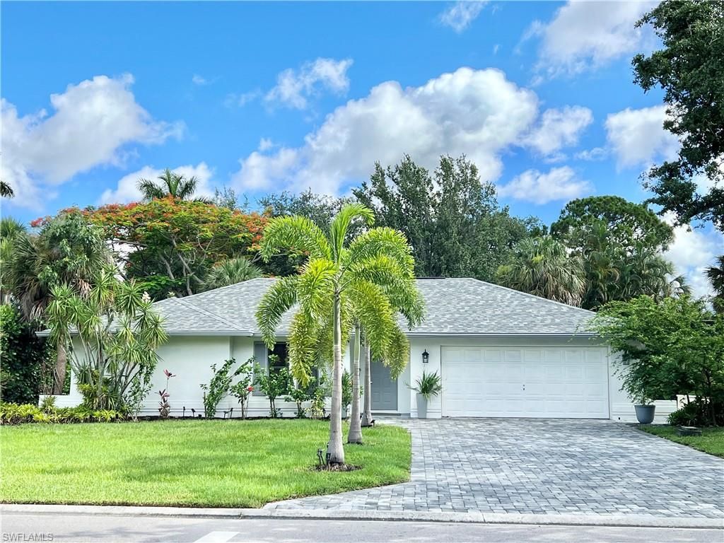 Photo of 2499 River Reach DR, NAPLES, FL 34104 (MLS # 225067601)