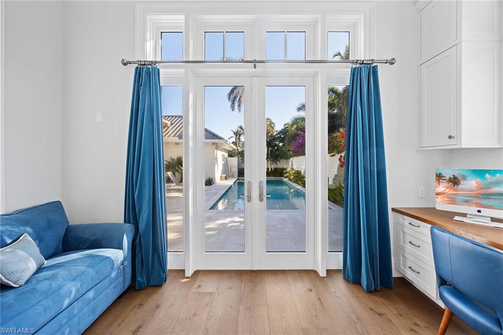 OLDE NAPLES - Residential