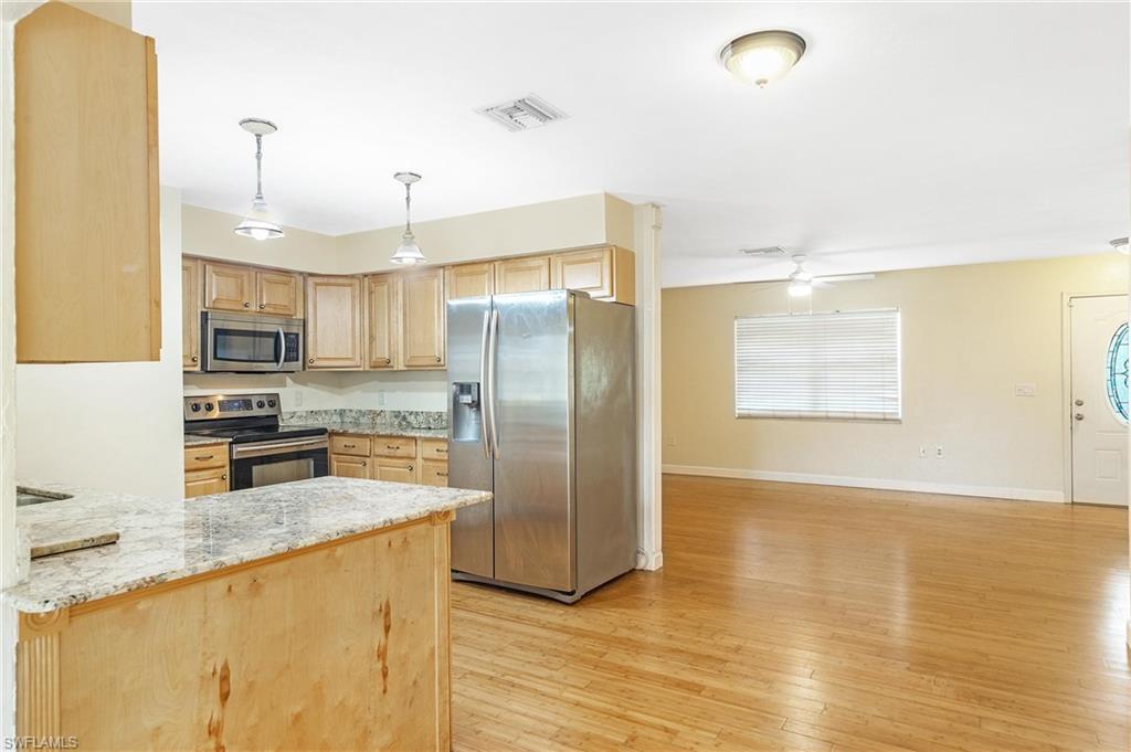 WILLOUGHBY ACRES - Residential