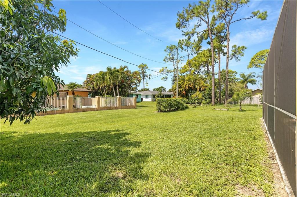 WILLOUGHBY ACRES - Residential