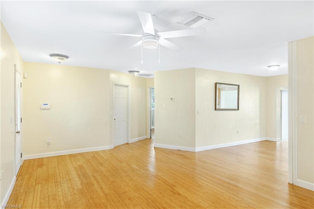 WILLOUGHBY ACRES - Residential