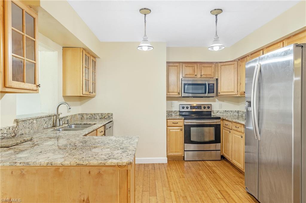 WILLOUGHBY ACRES - Residential