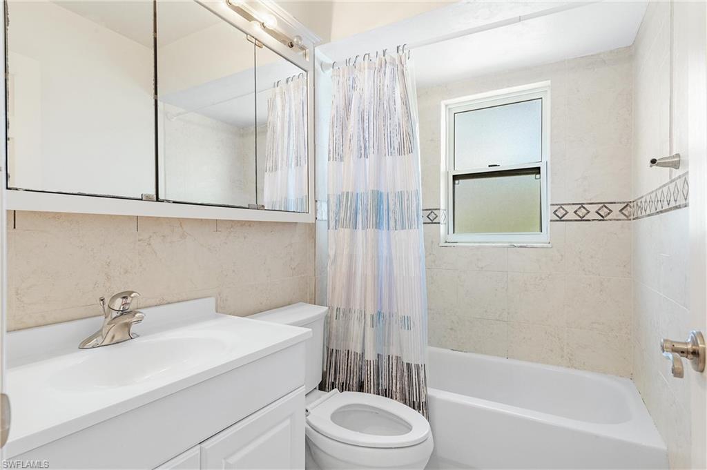 WILLOUGHBY ACRES - Residential