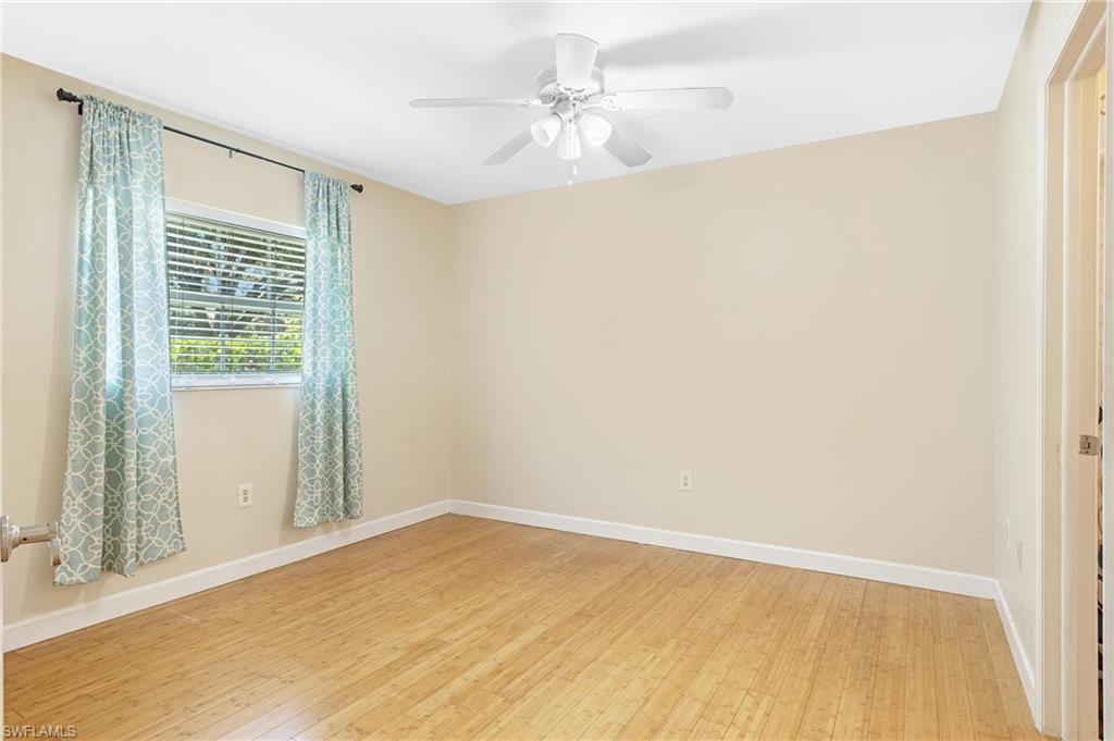 WILLOUGHBY ACRES - Residential