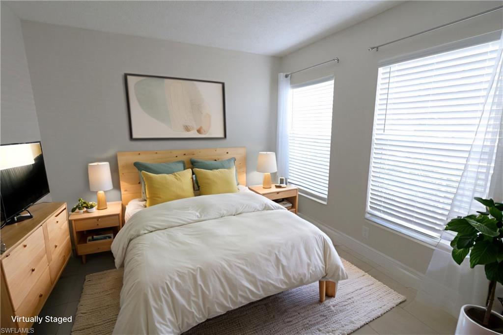 GRANADA LAKES - Residential