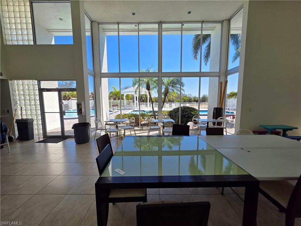 GRANADA LAKES - Residential