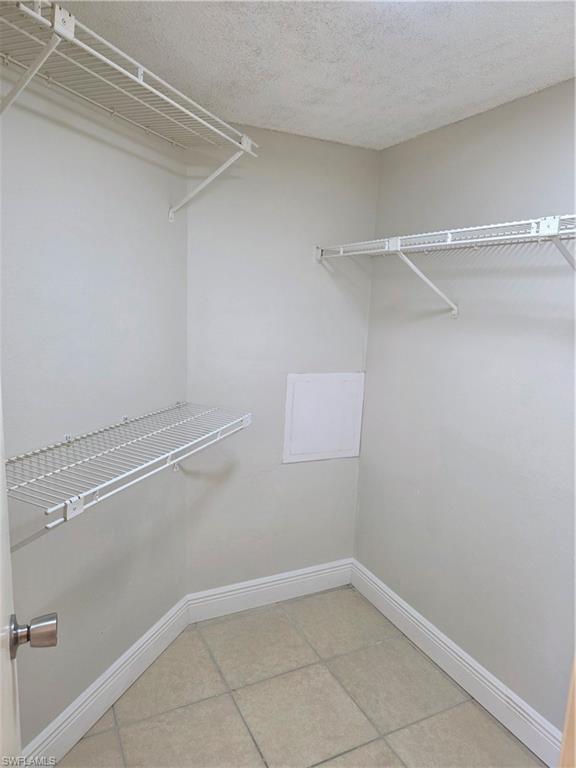 GRANADA LAKES - Residential