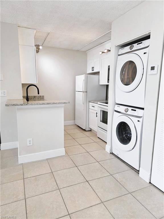 GRANADA LAKES - Residential