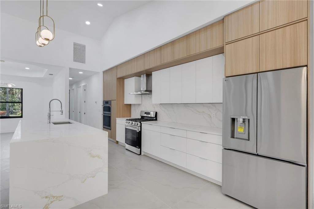 GOLDEN GATE ESTATES - Residential