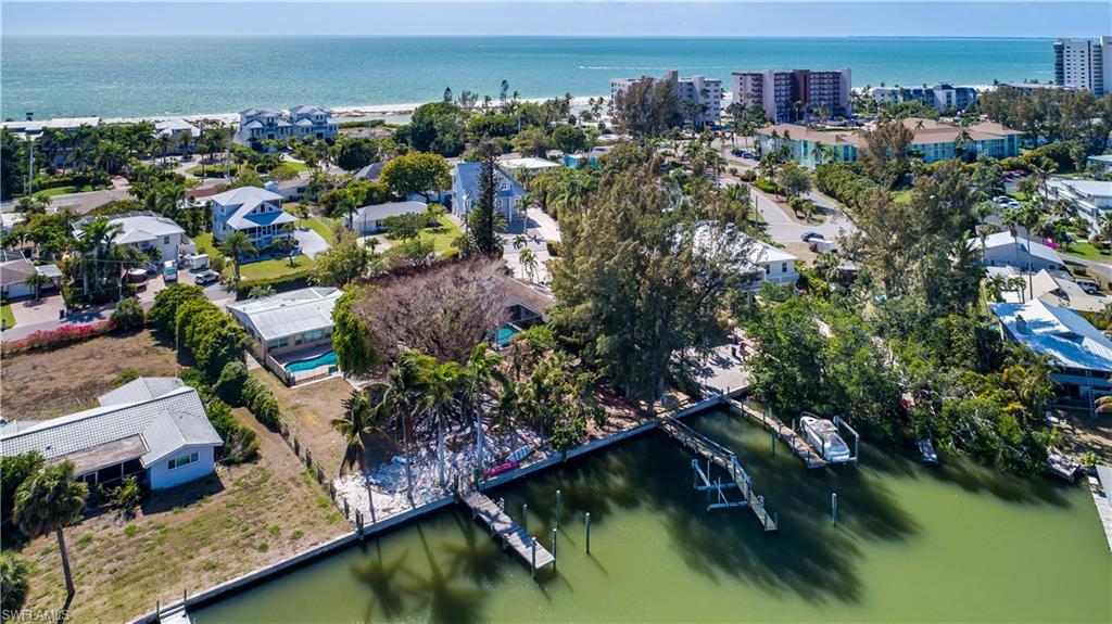 LAGUNA SHORES - Residential